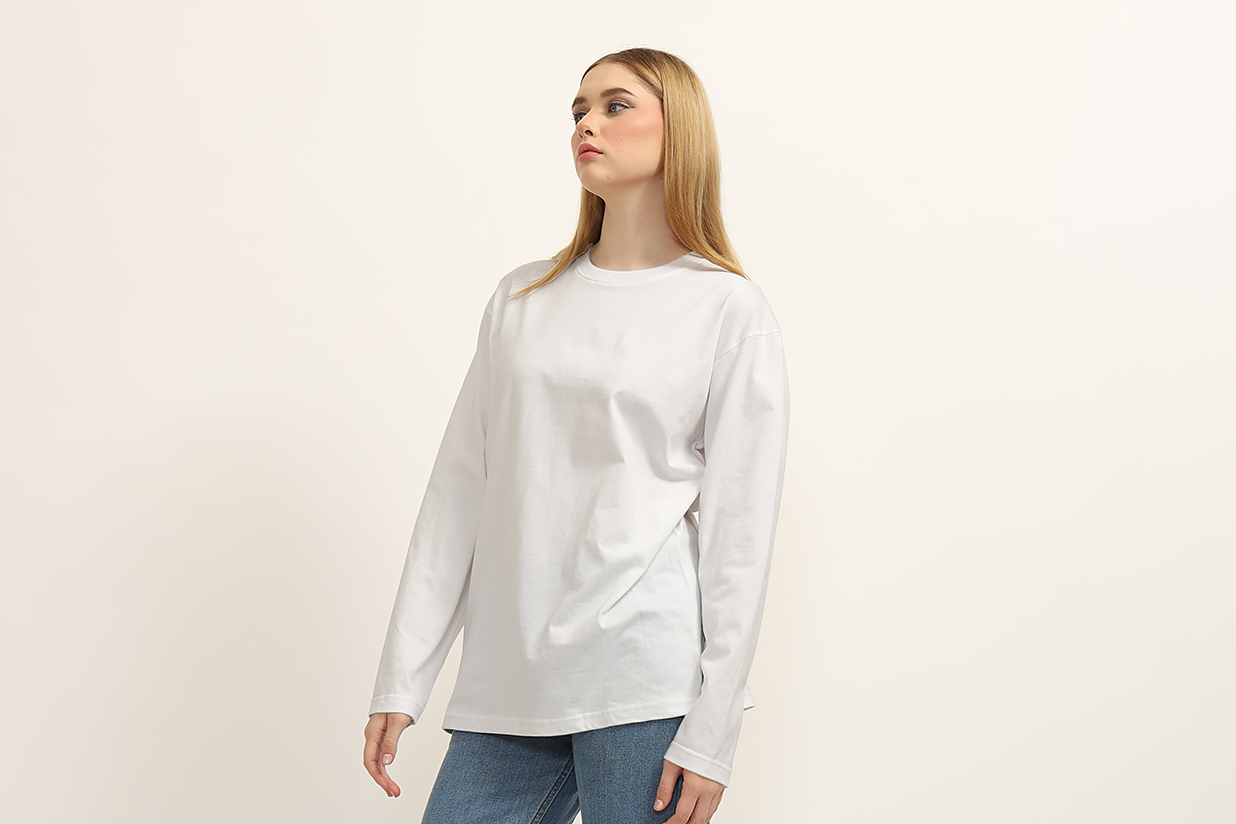 女生长袖T恤样机mockup3组插图5 女生长袖T恤样机mockup3组插图5